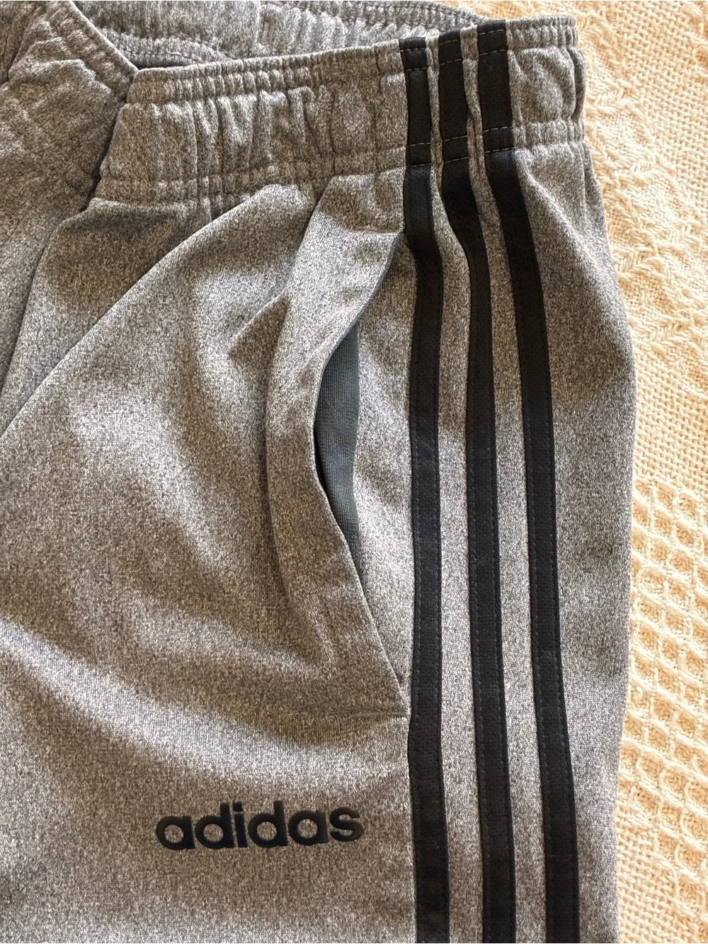 Adidas Gray Sweatpants Track Jogging Pants 3 stripe Athletic Mens Size Small